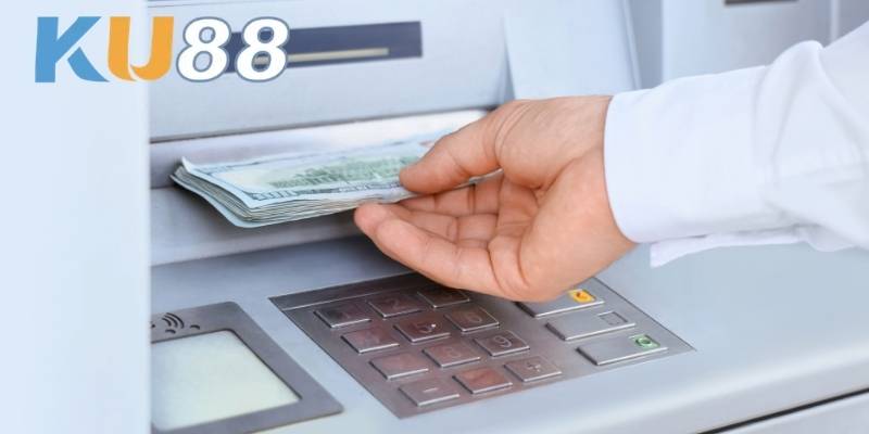 Đăng nhập vào chọn mục rút tiền để thực hiện giao dịch nhanh chóng